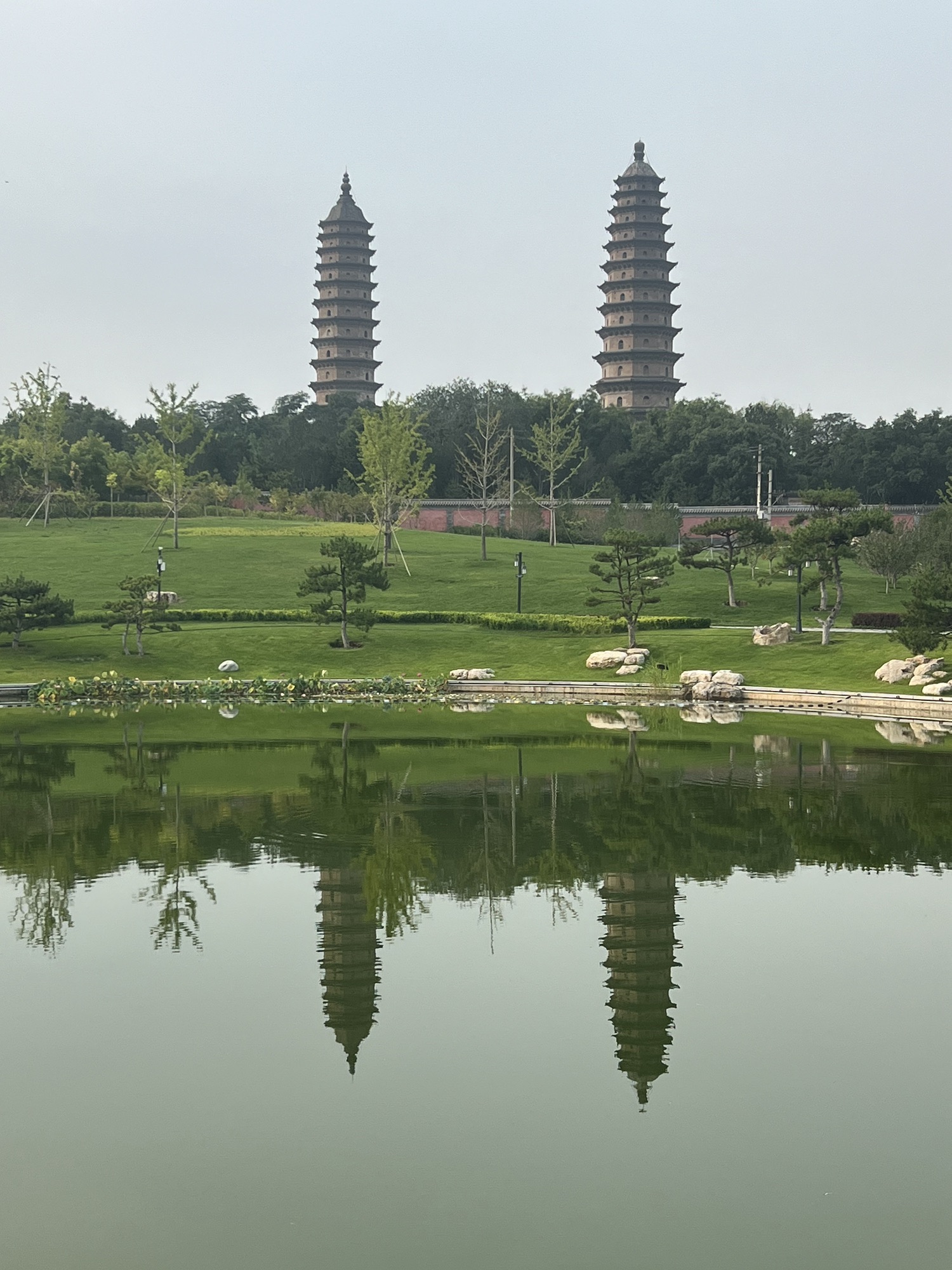 双塔花园旅行图片 3