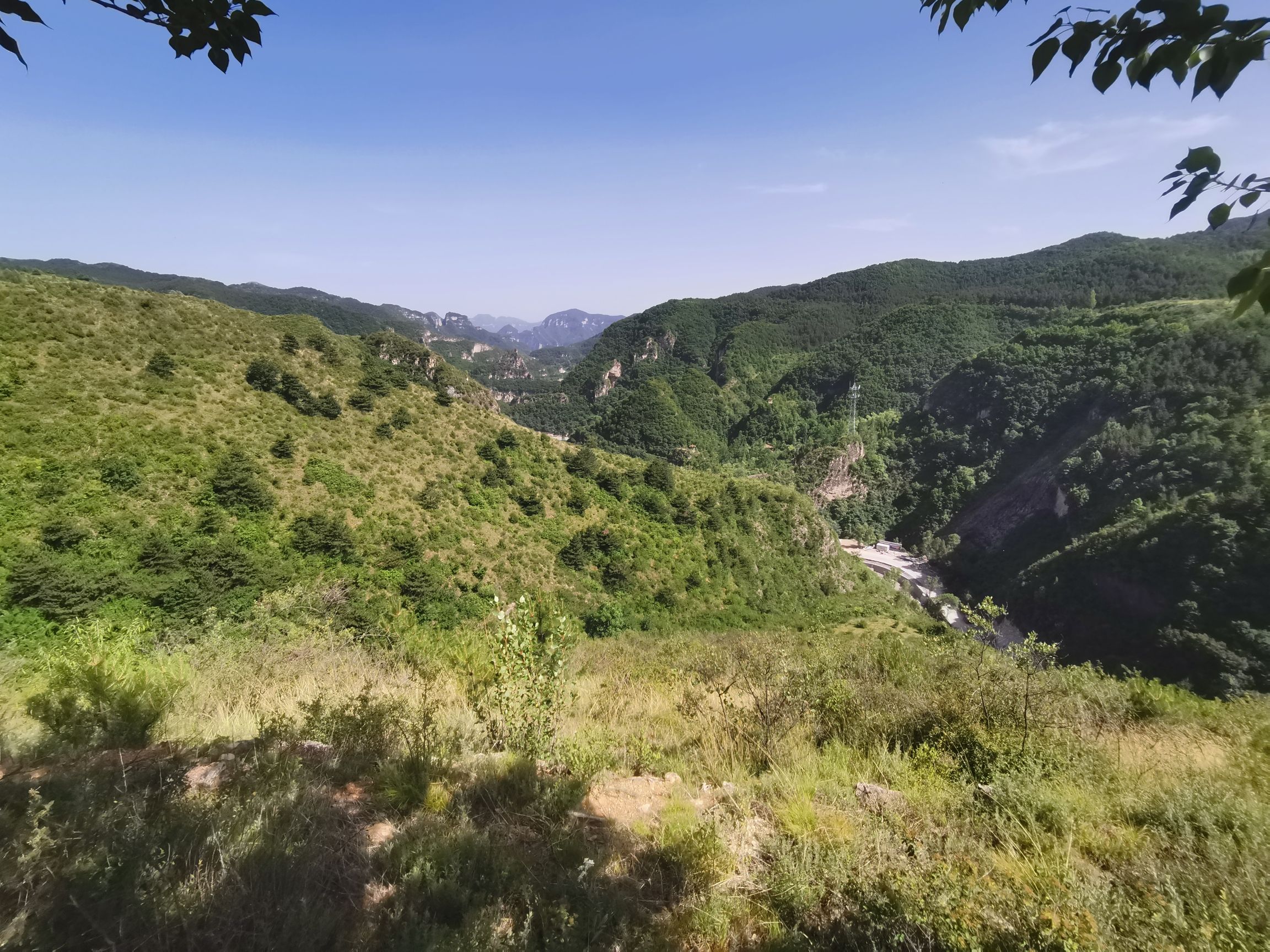 神龙湾挂壁公路观景台旅行图片 3