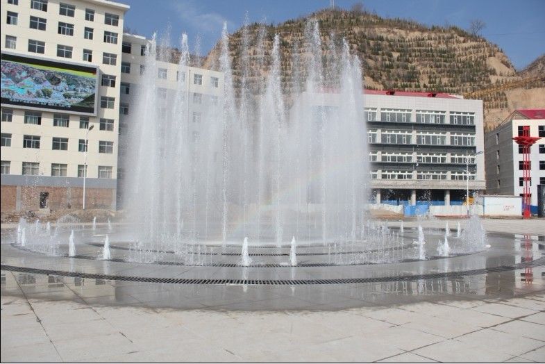 沁园春广场旅行图片 2