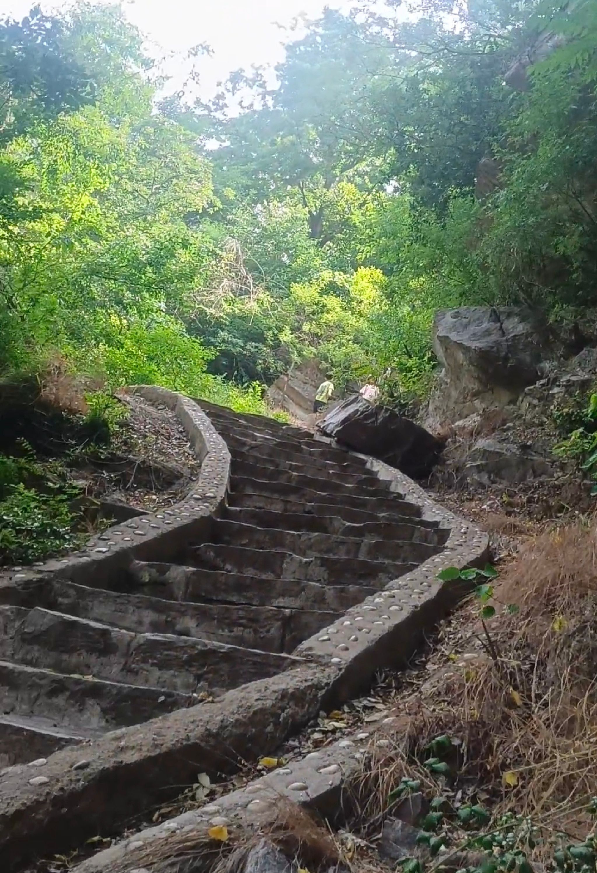 黑龙潭风景区旅行图片 1