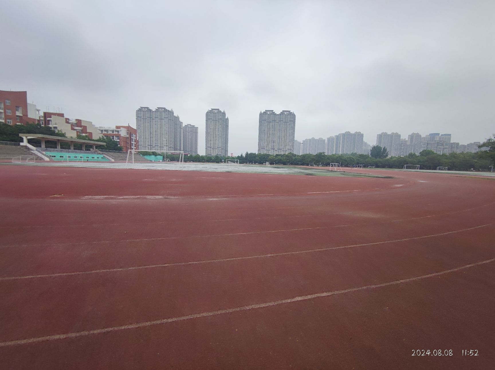 郑州大学北体育场