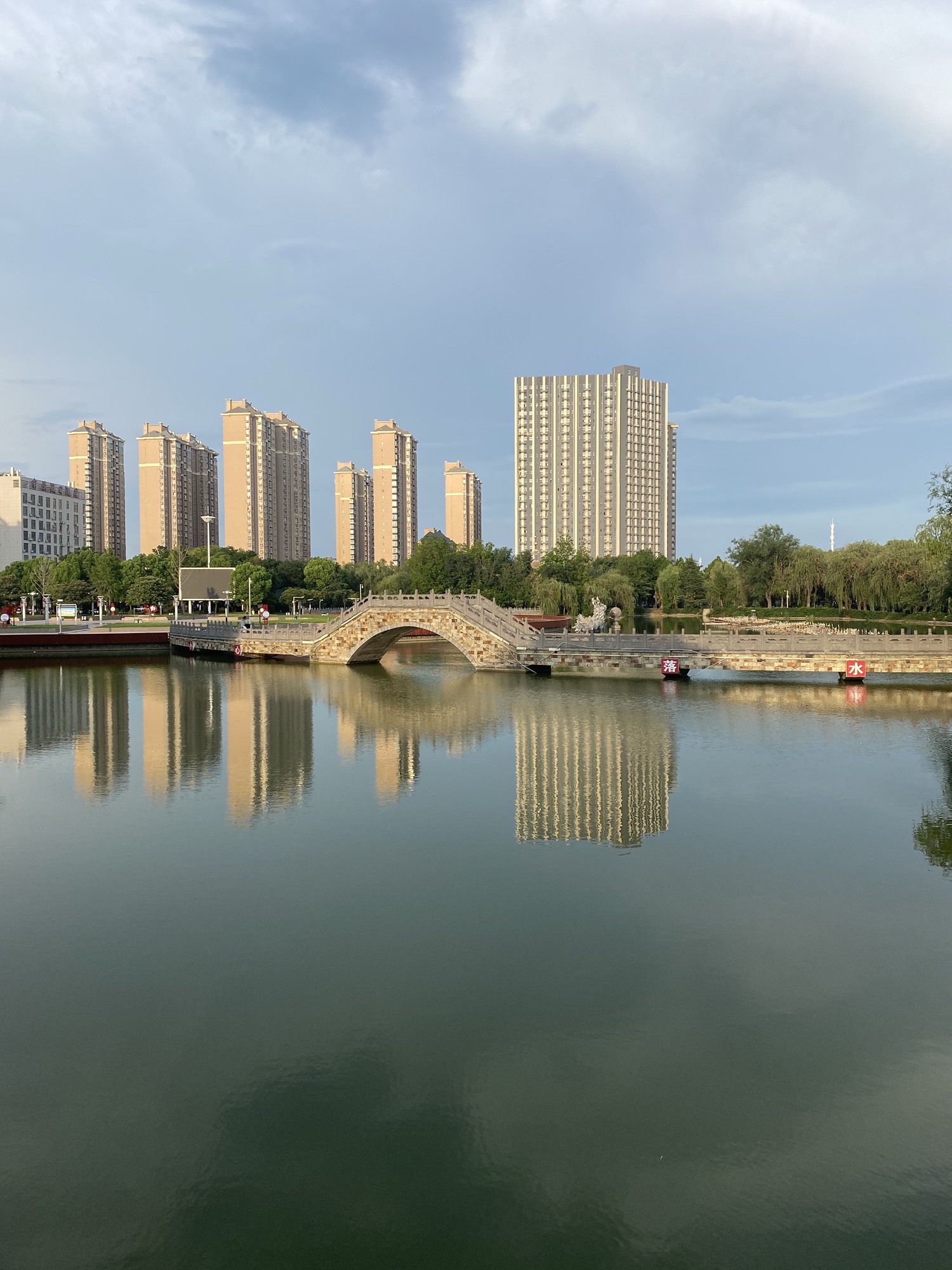 双龙湖