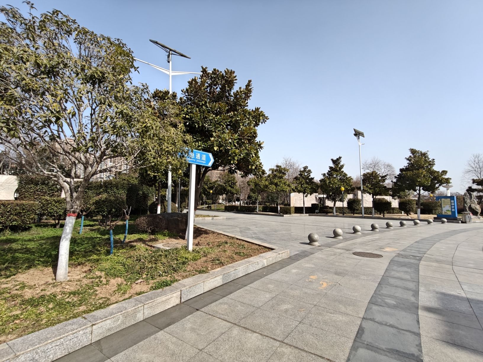 伏牛山地质公园广场旅行图片 3