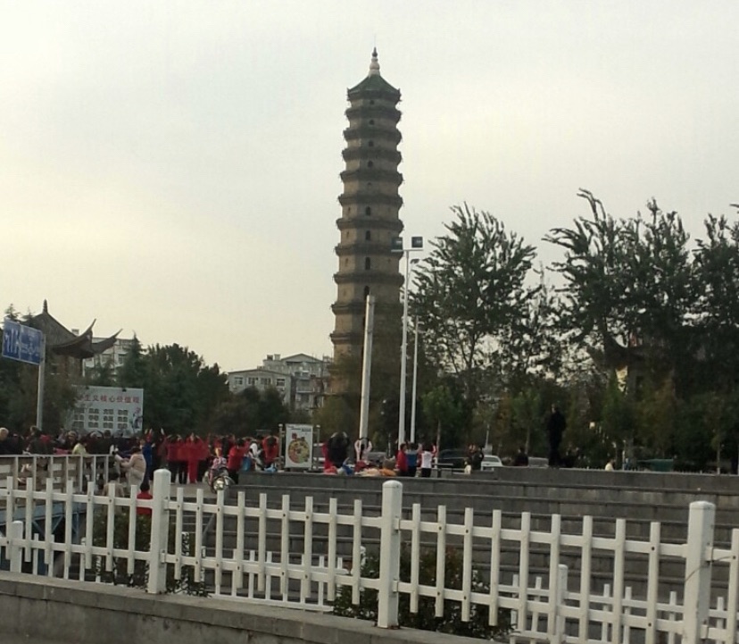 文峰广场旅行图片 1