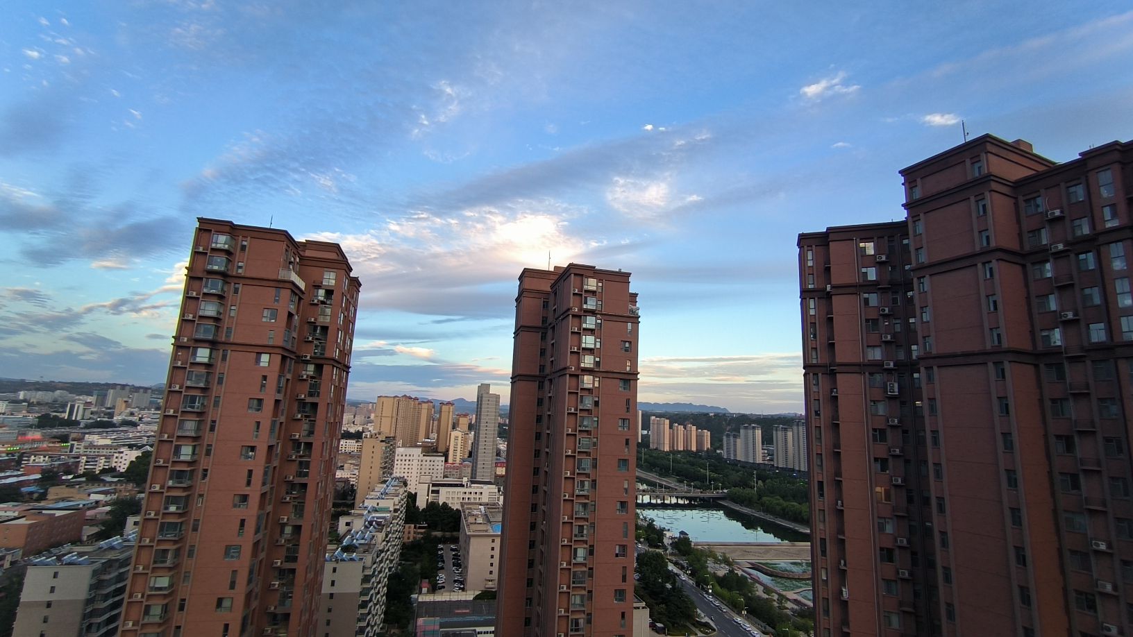 越海华府