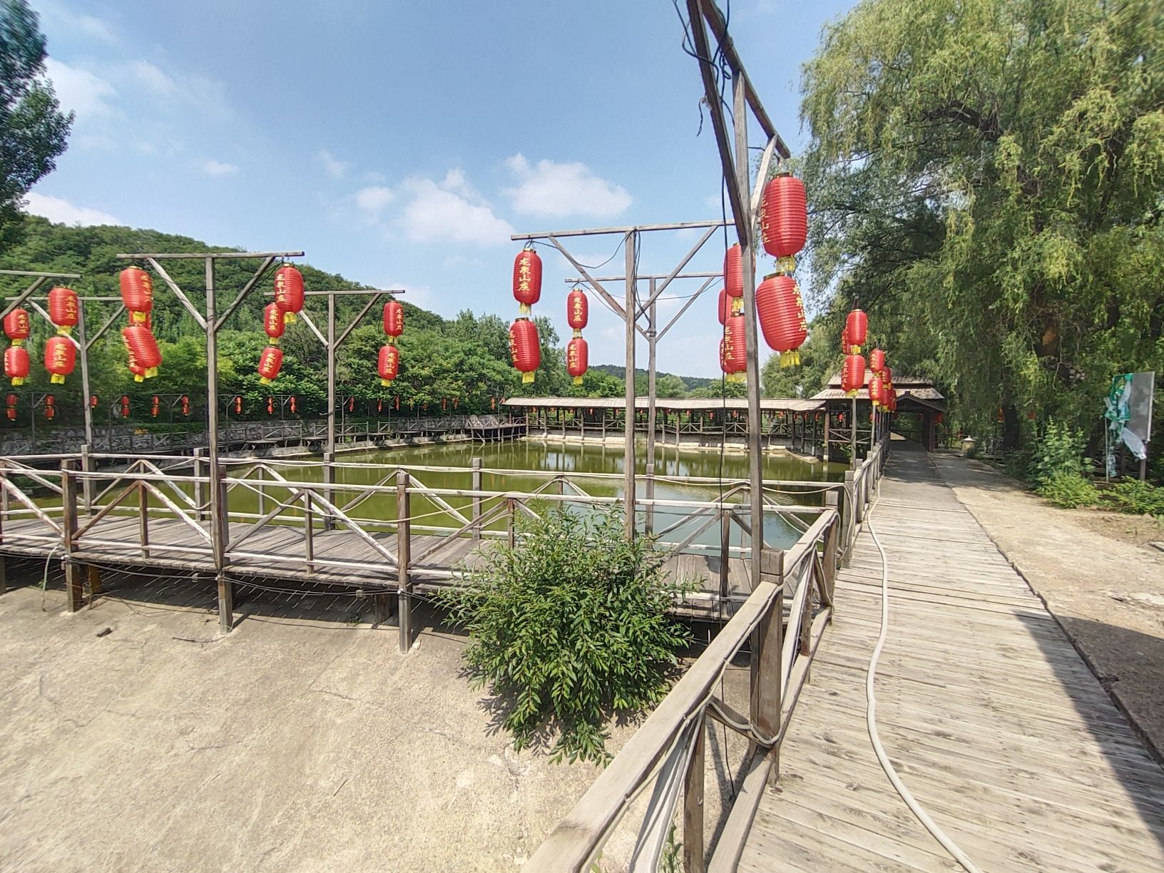 龙泉山庄旅行图片 2