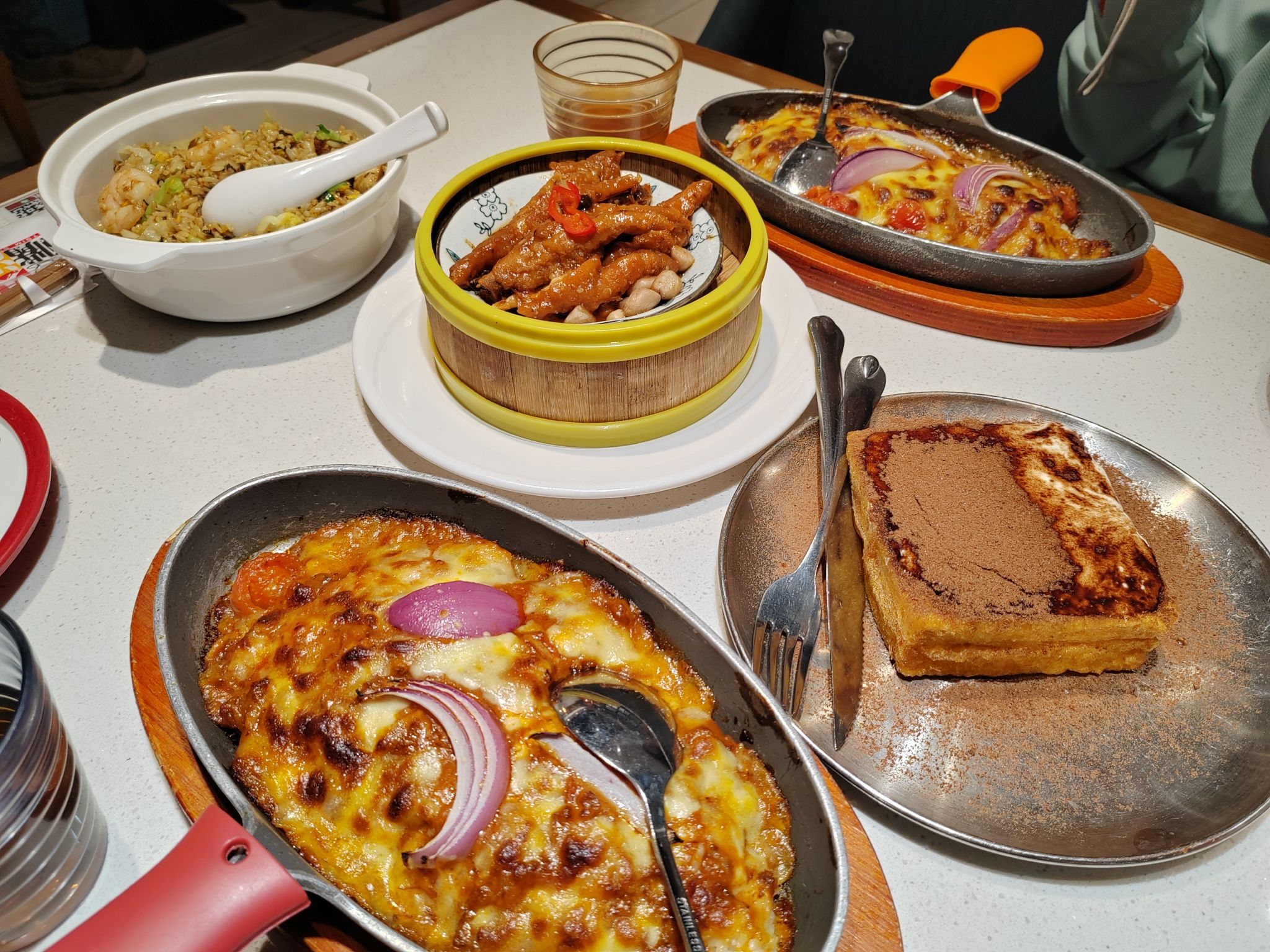 尖沙嘴茶餐厅(大连罗斯福广场店)