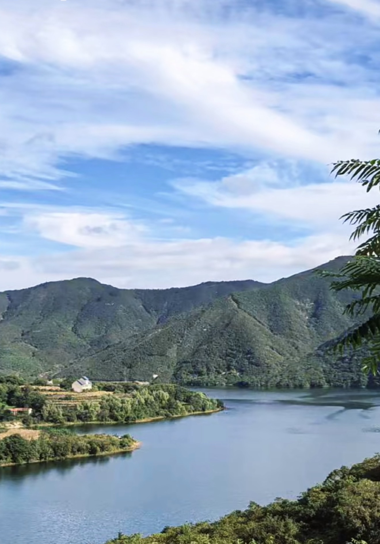 鞍山岫岩罗圈背风景区