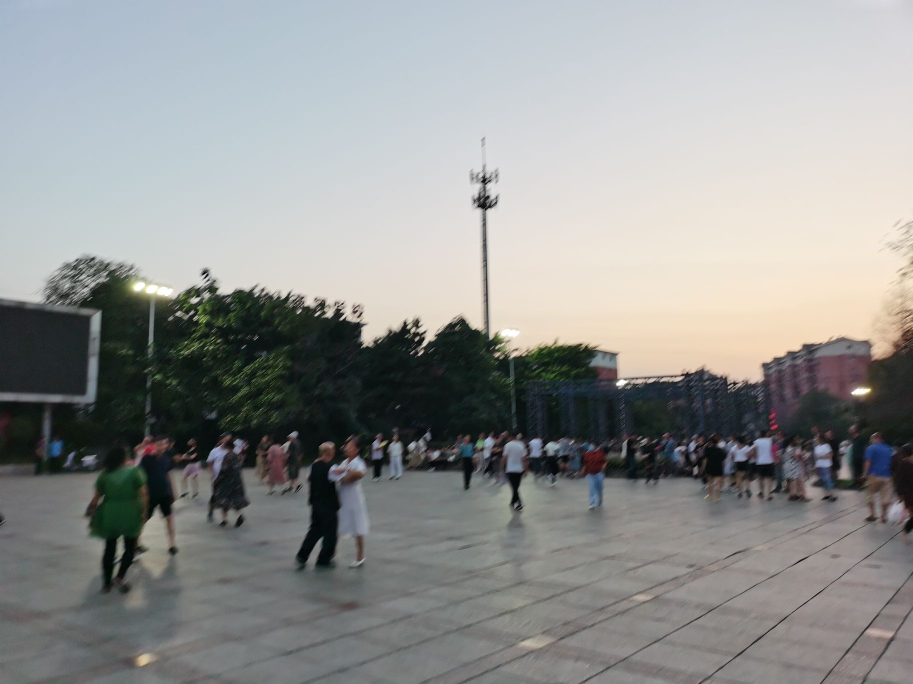 治沉广场旅行图片 3