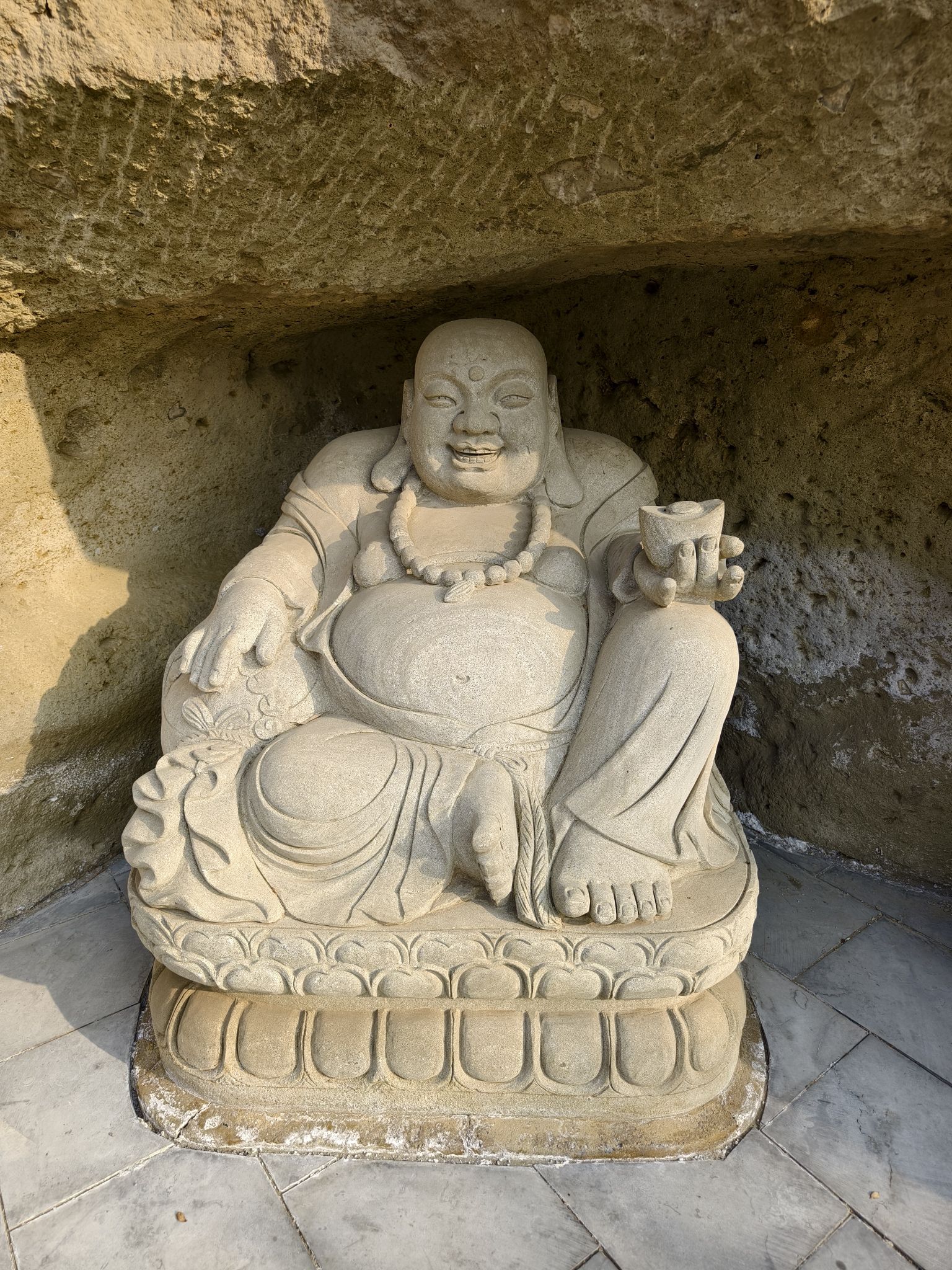 万佛堂石窟旅行图片 3
