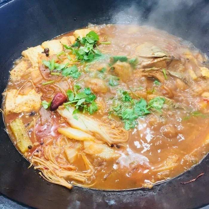 郭锅记铁锅炖鱼(总店)