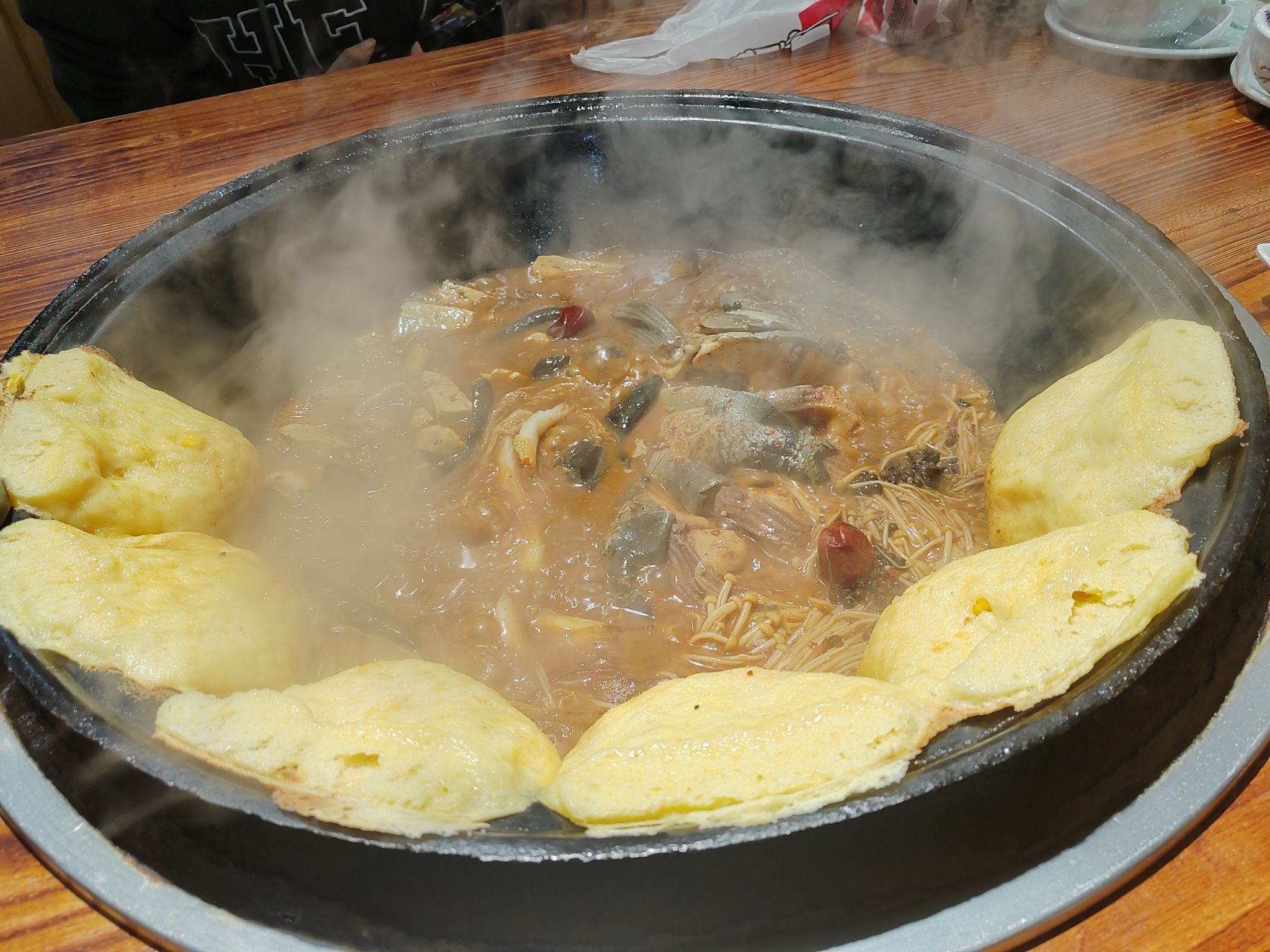 郭锅记铁锅炖鱼(总店)