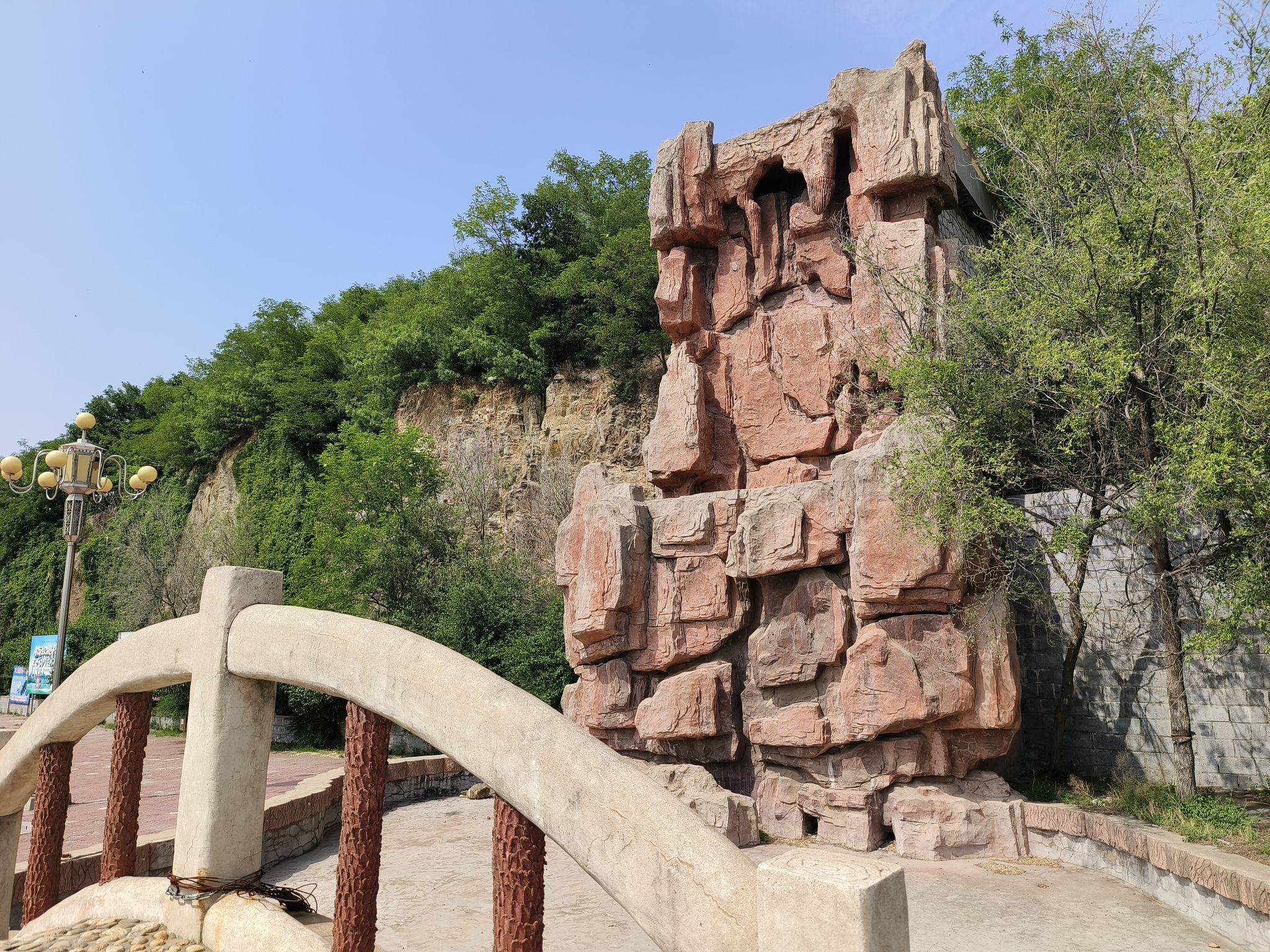 绣龙森林公园