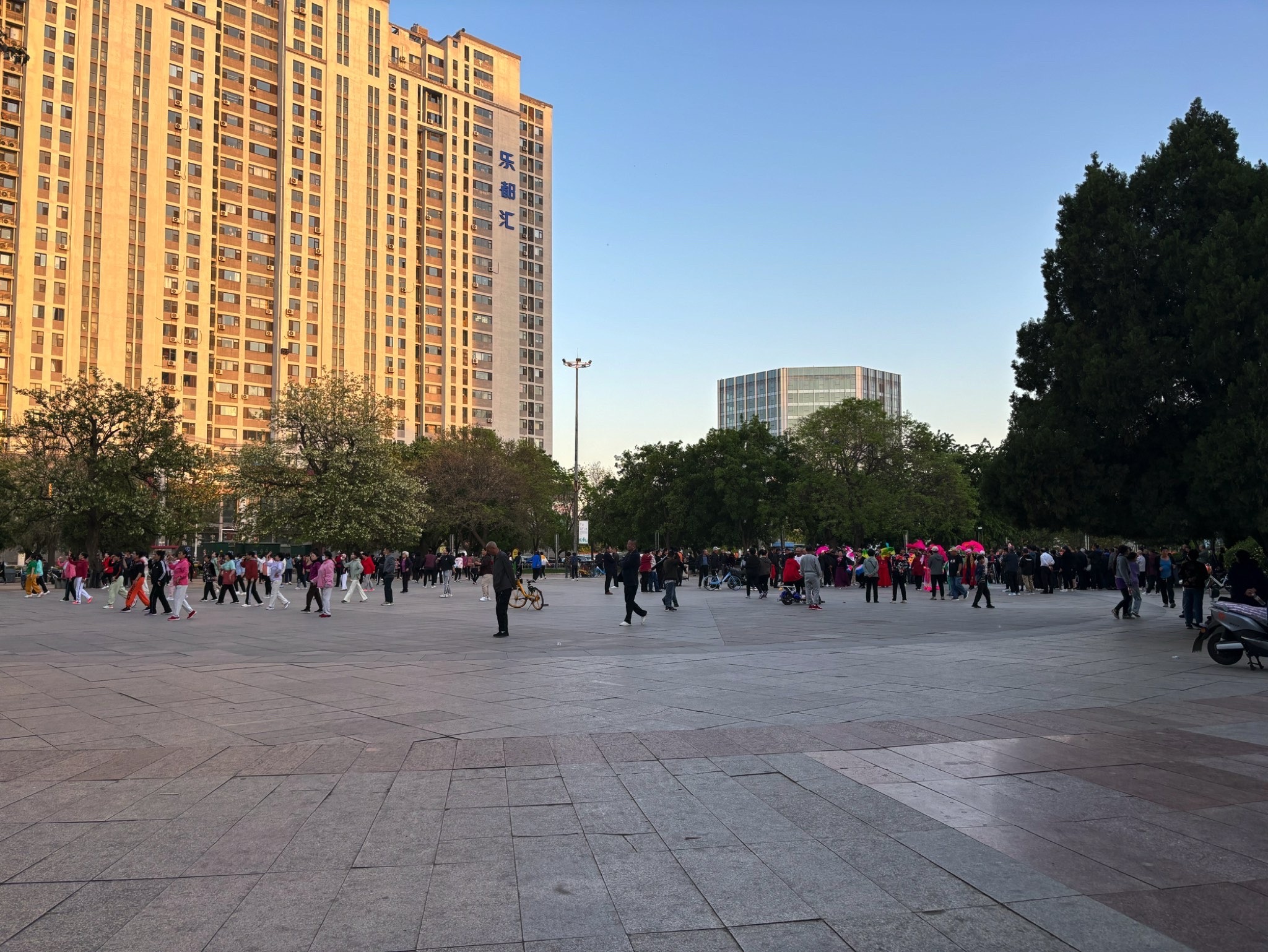 休闲广场旅行图片 3