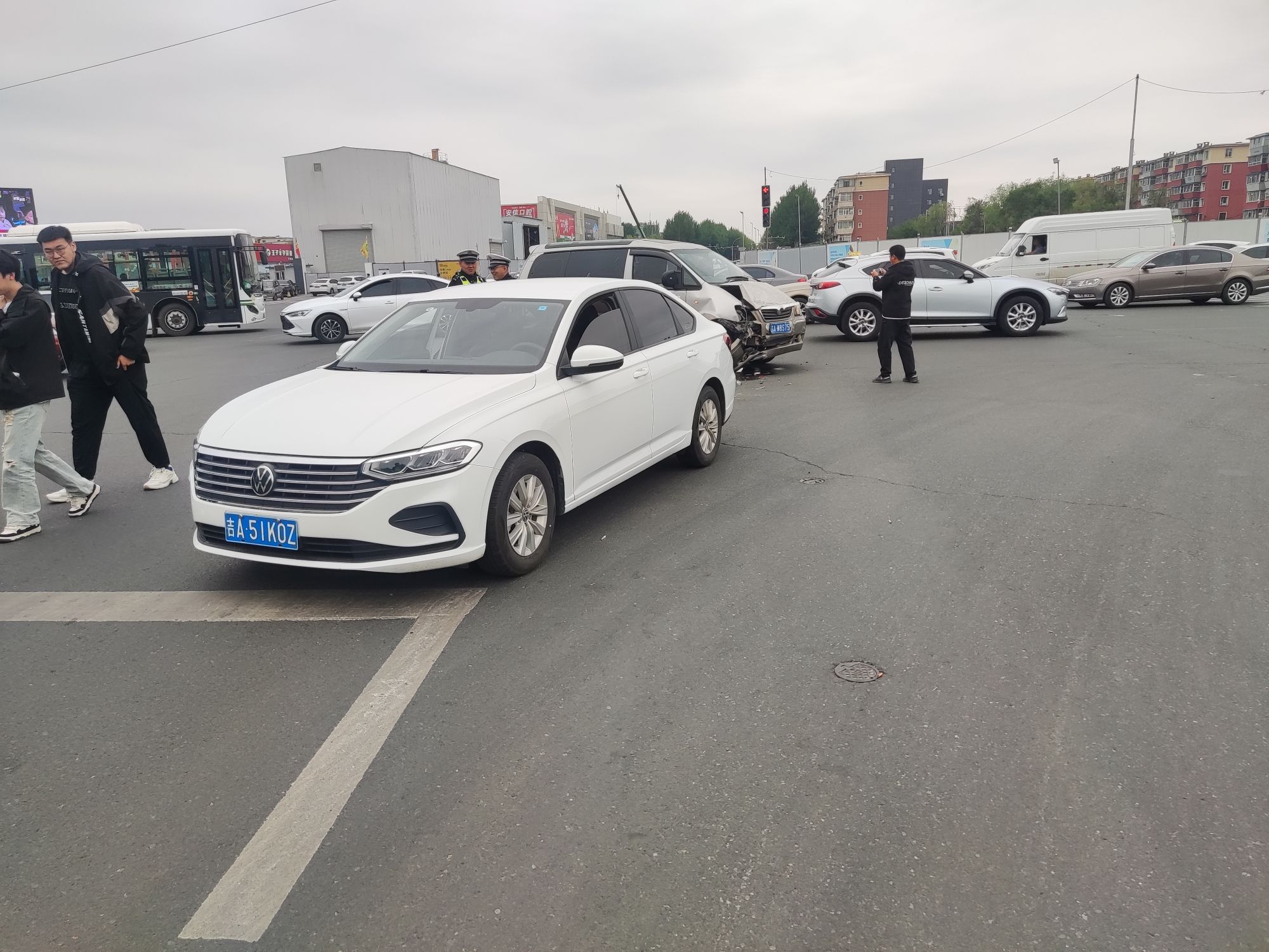 飞跃广场旅行图片 1