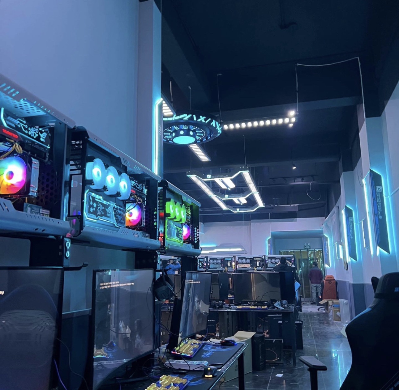 东旭网络(长春韩国商业街店)