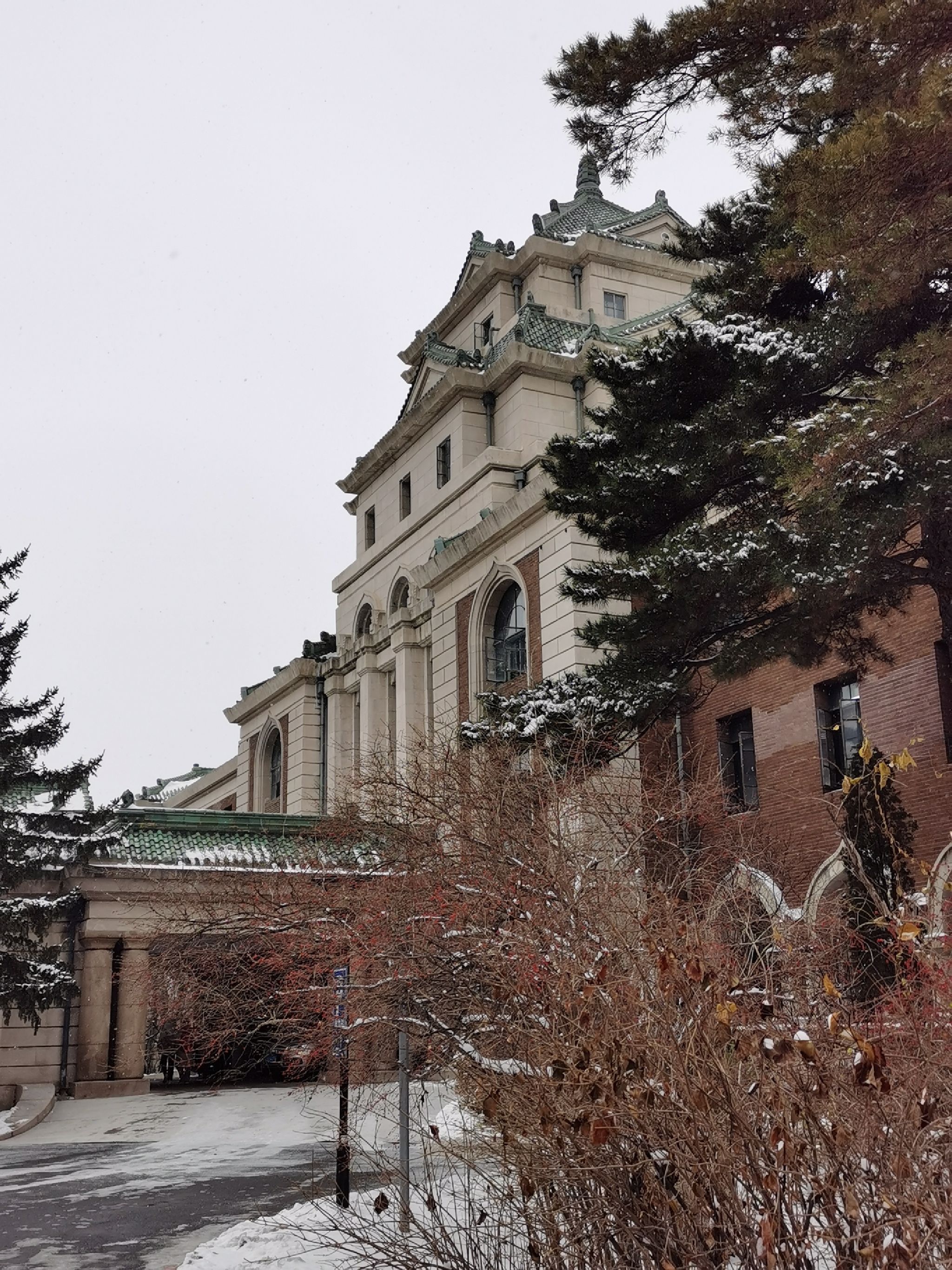 吉林大学(新民校区)