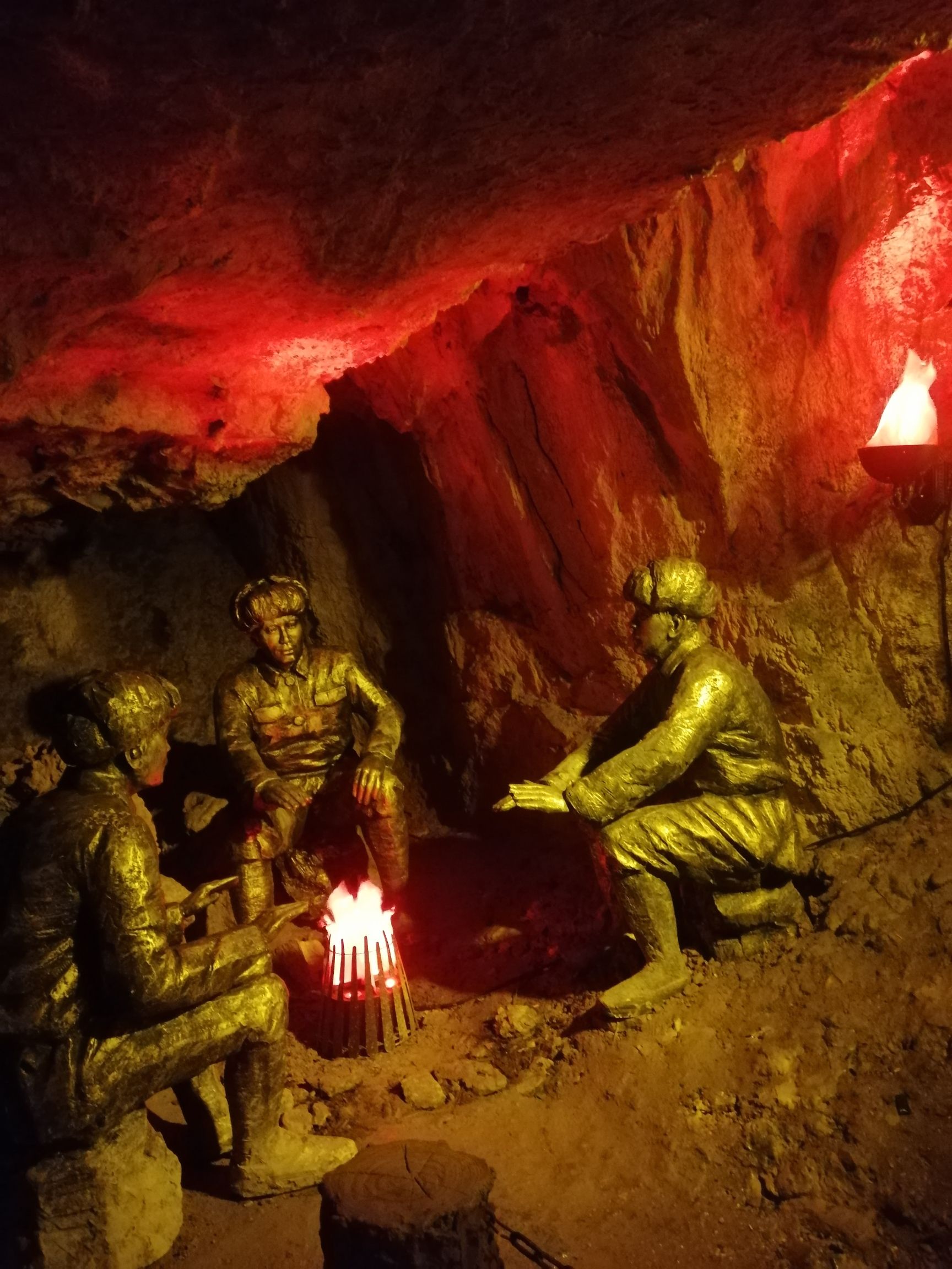 官马溶洞旅行图片 3