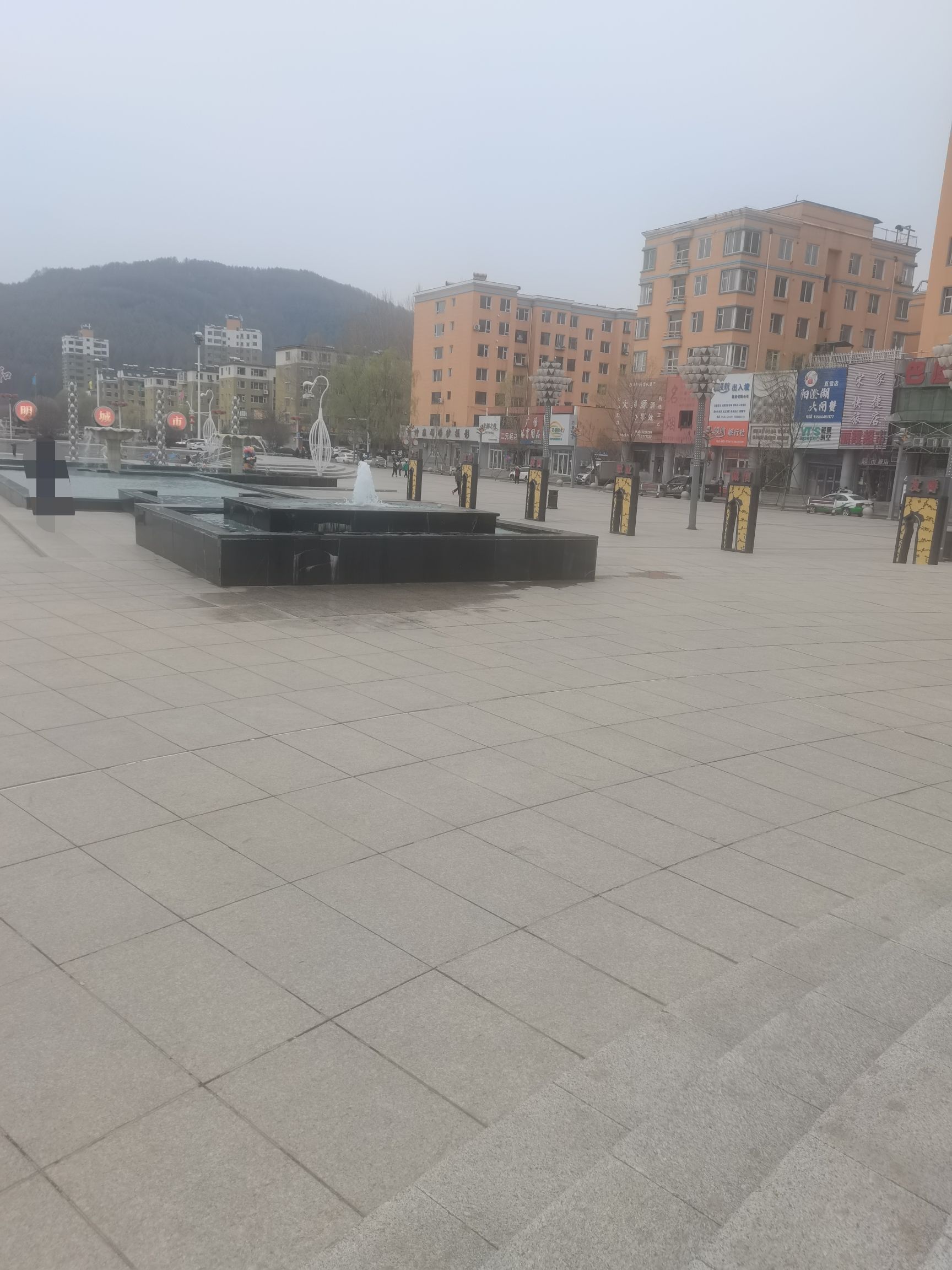 团结广场旅行图片 1