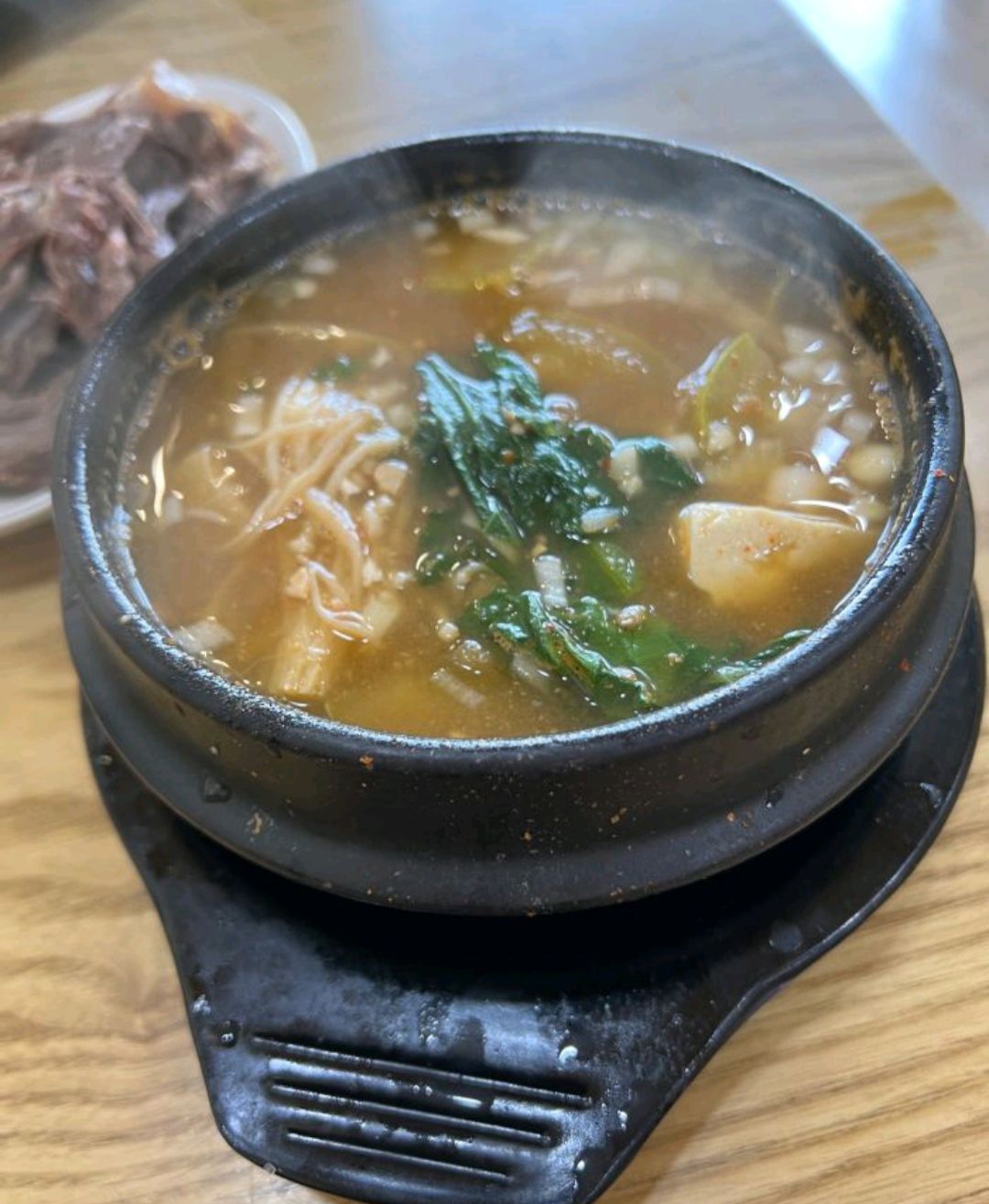 权氏朝族汤饭馆(华阳雅居店)