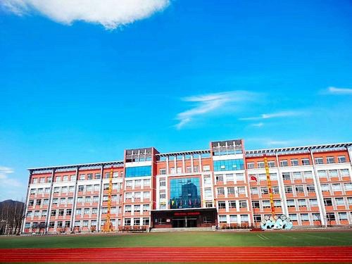 白山市实验小学
