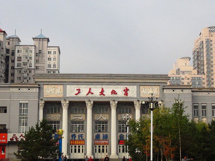 工人文化宫(新宏基大厦东南)