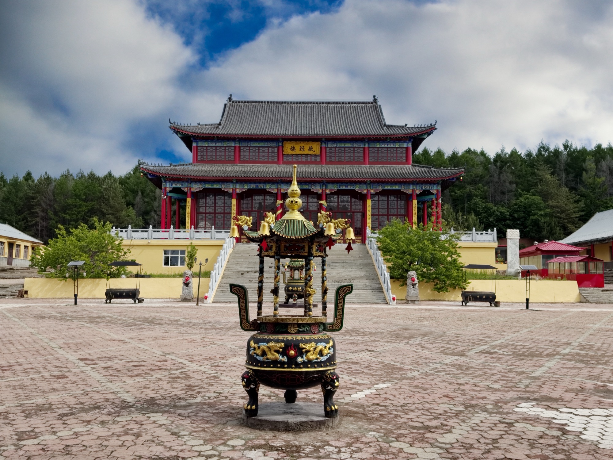 弘法寺实景照片