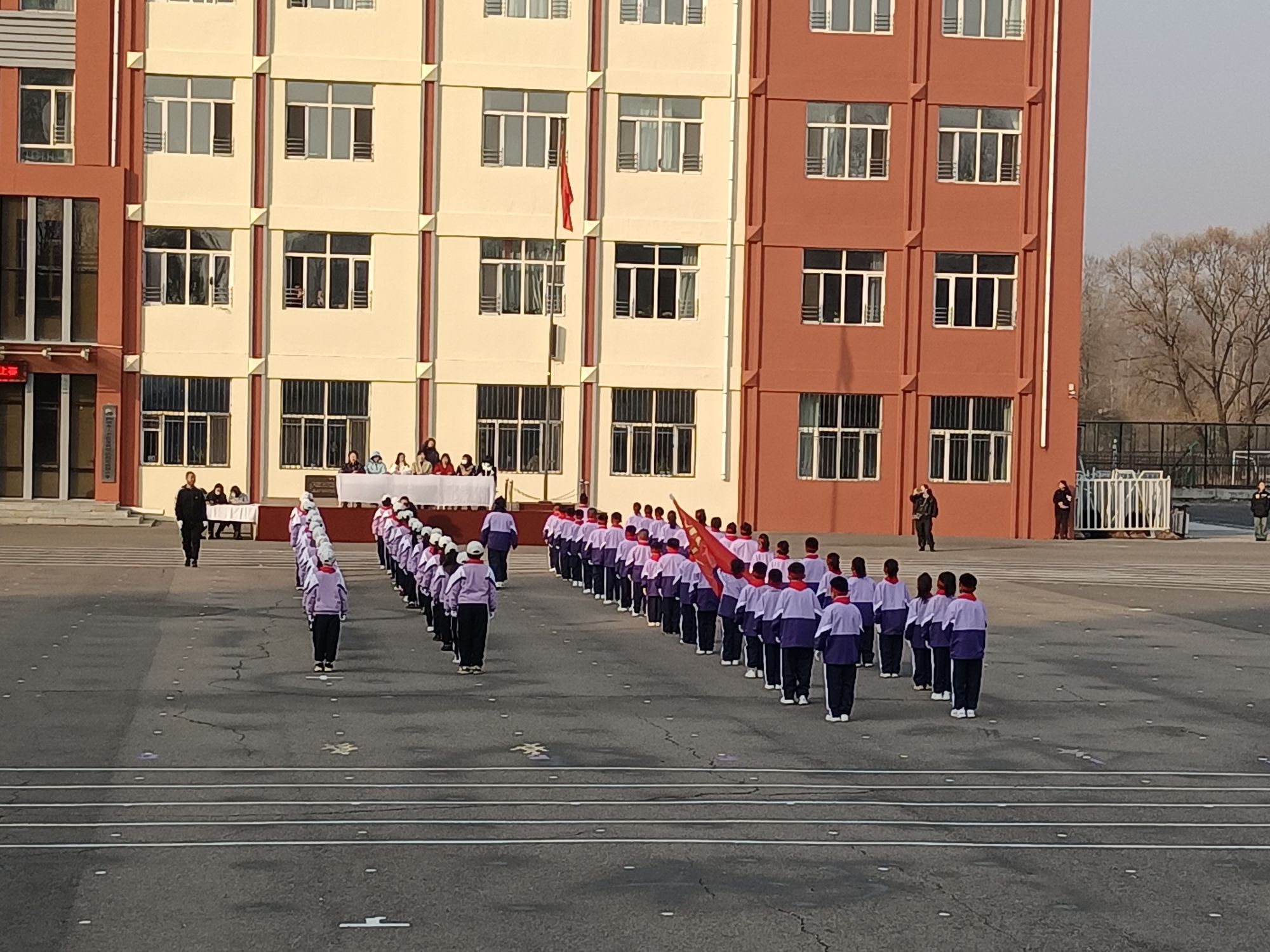 鹤岗市欣虹小学