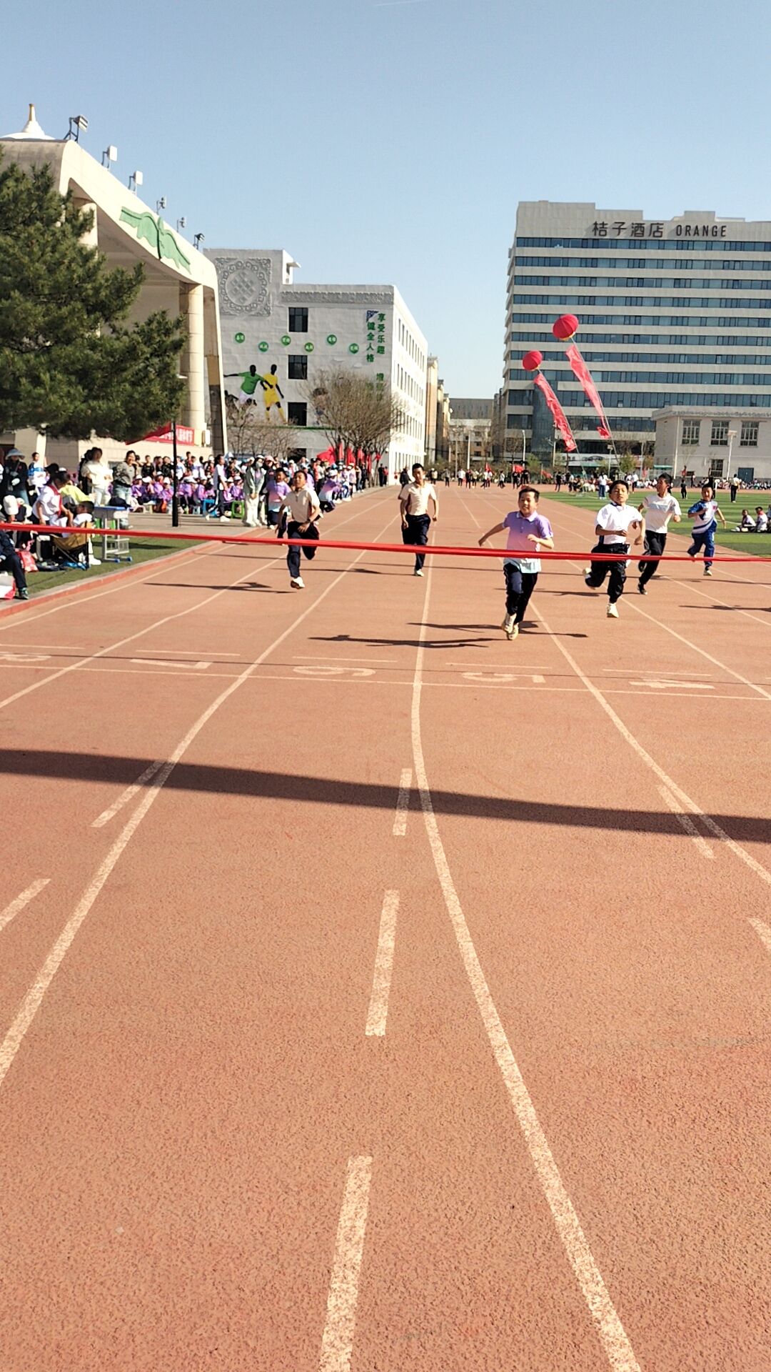 呼和浩特市赛罕区民族小学