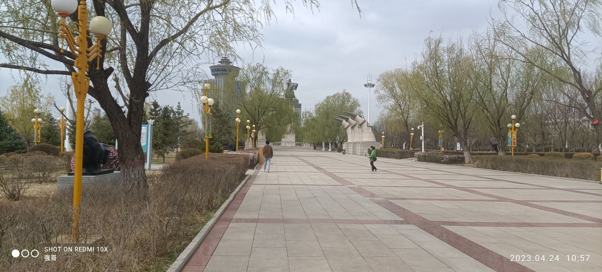 成吉思汗广场旅行图片 1