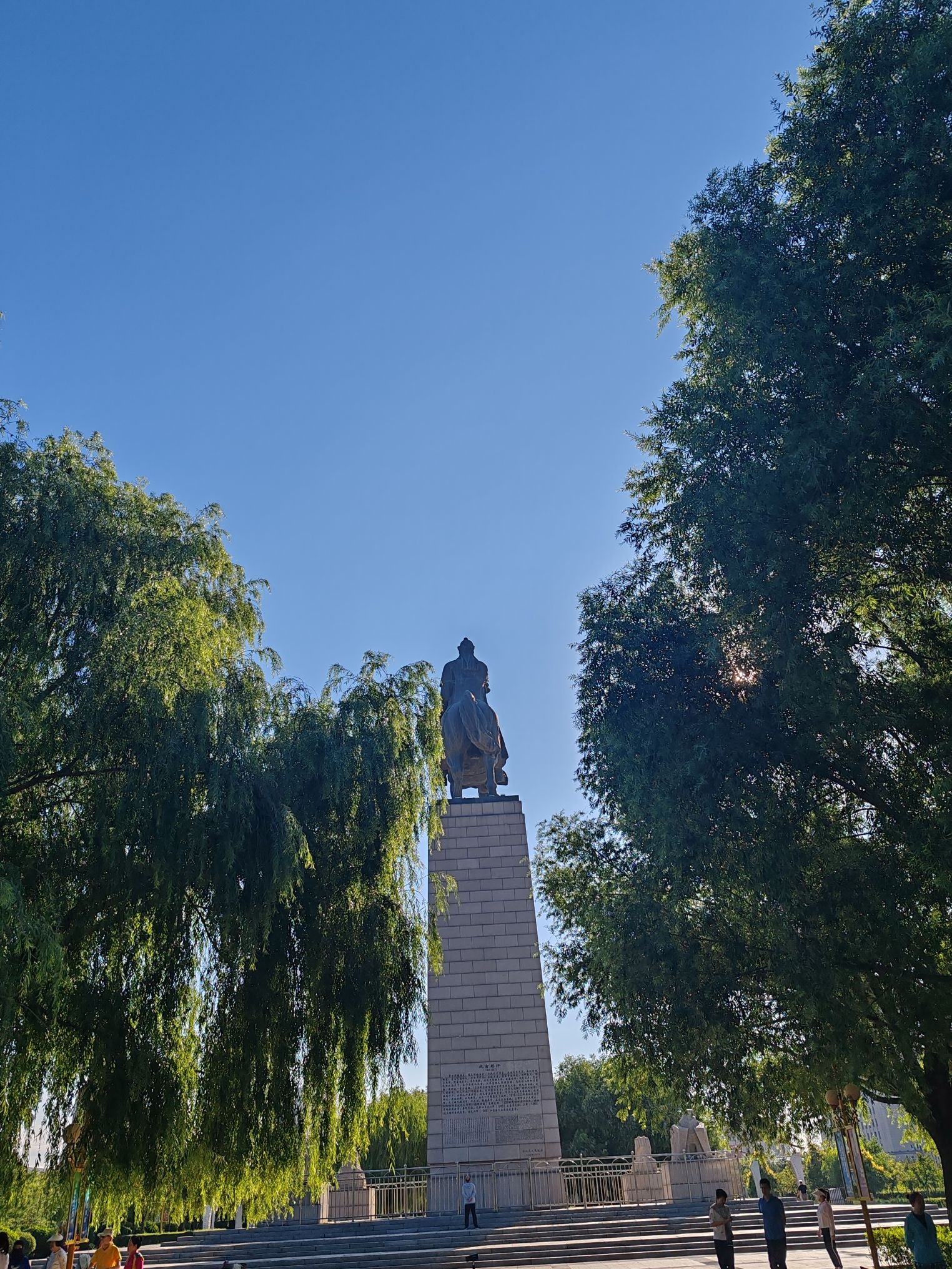 成吉思汗广场旅行图片 2