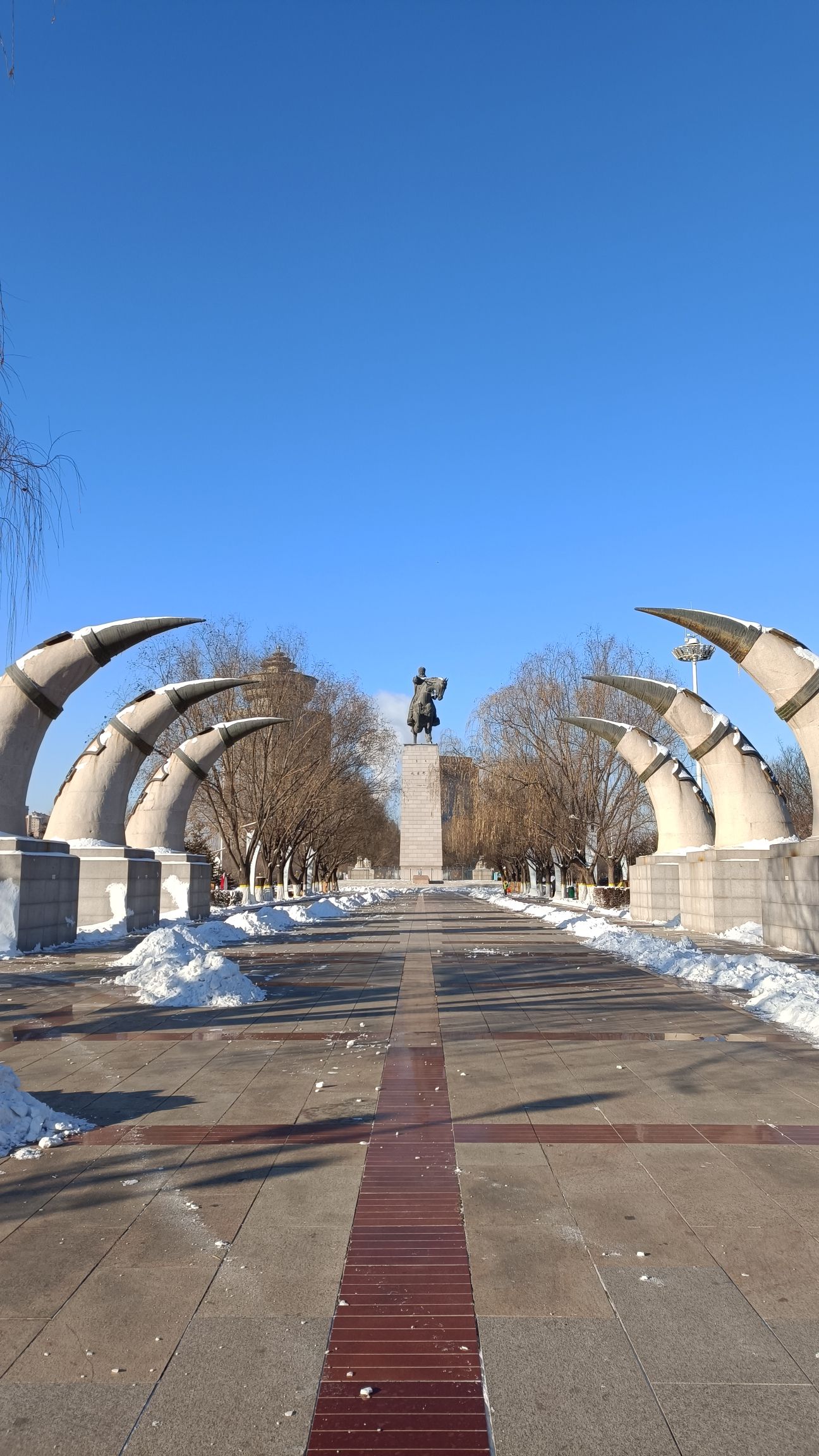 成吉思汗广场旅行图片 1