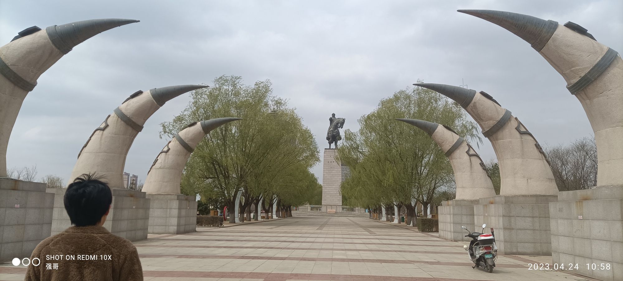 成吉思汗广场旅行图片 3
