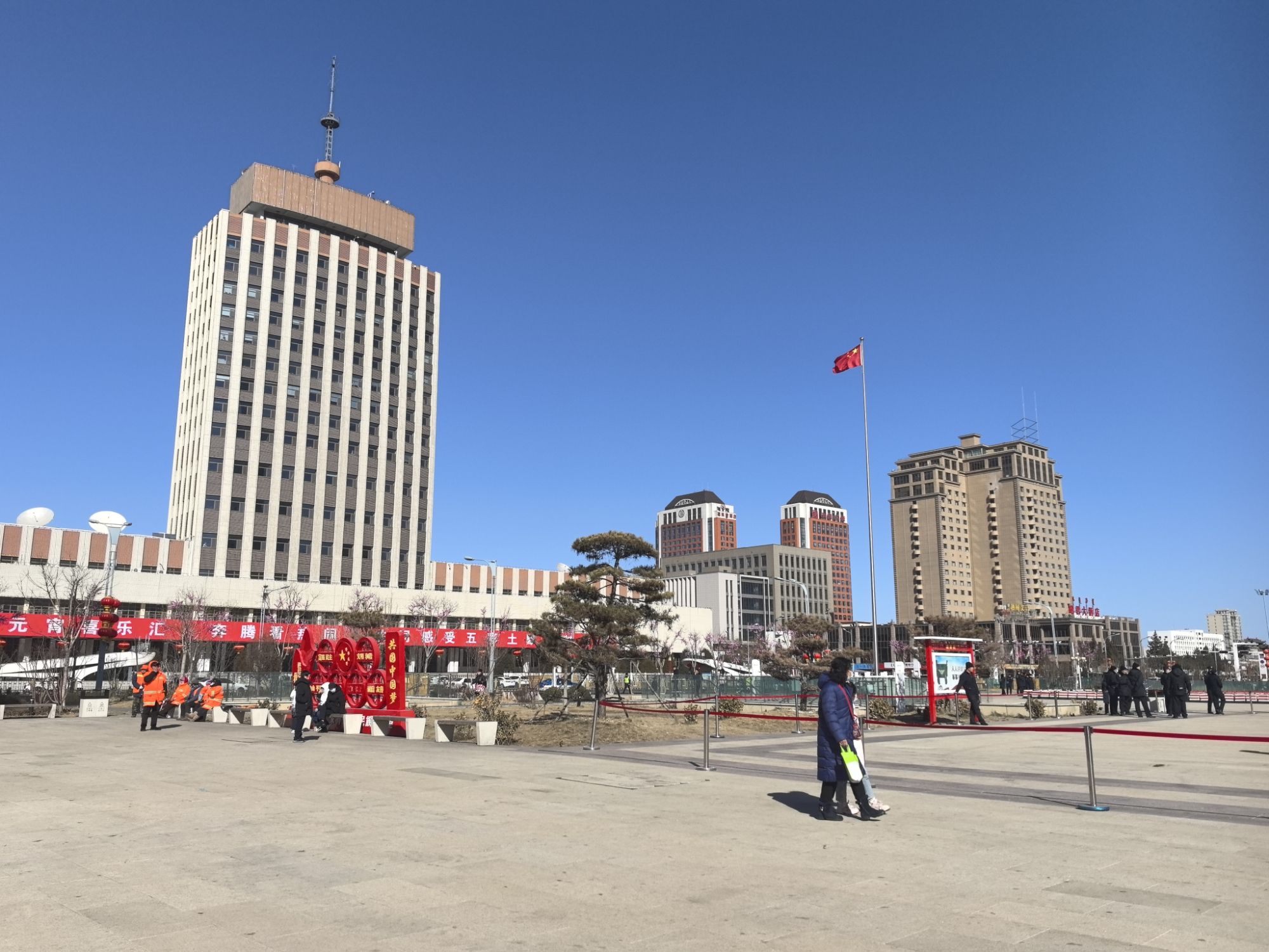 新华广场旅行图片 2