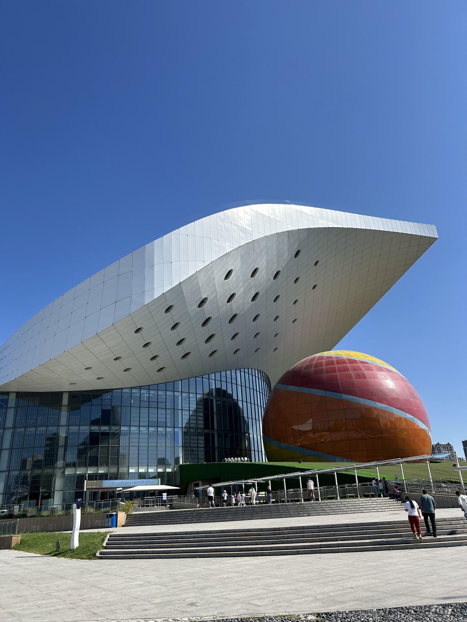呼和浩特市蒙牛工业旅游景区旅行图片 1
