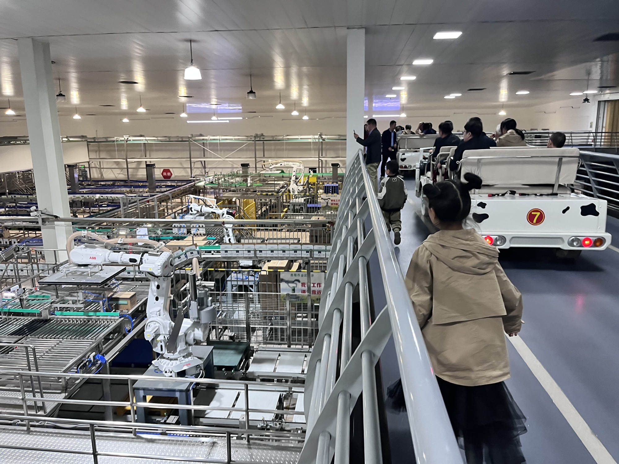 呼和浩特市蒙牛工业旅游景区旅行图片 3