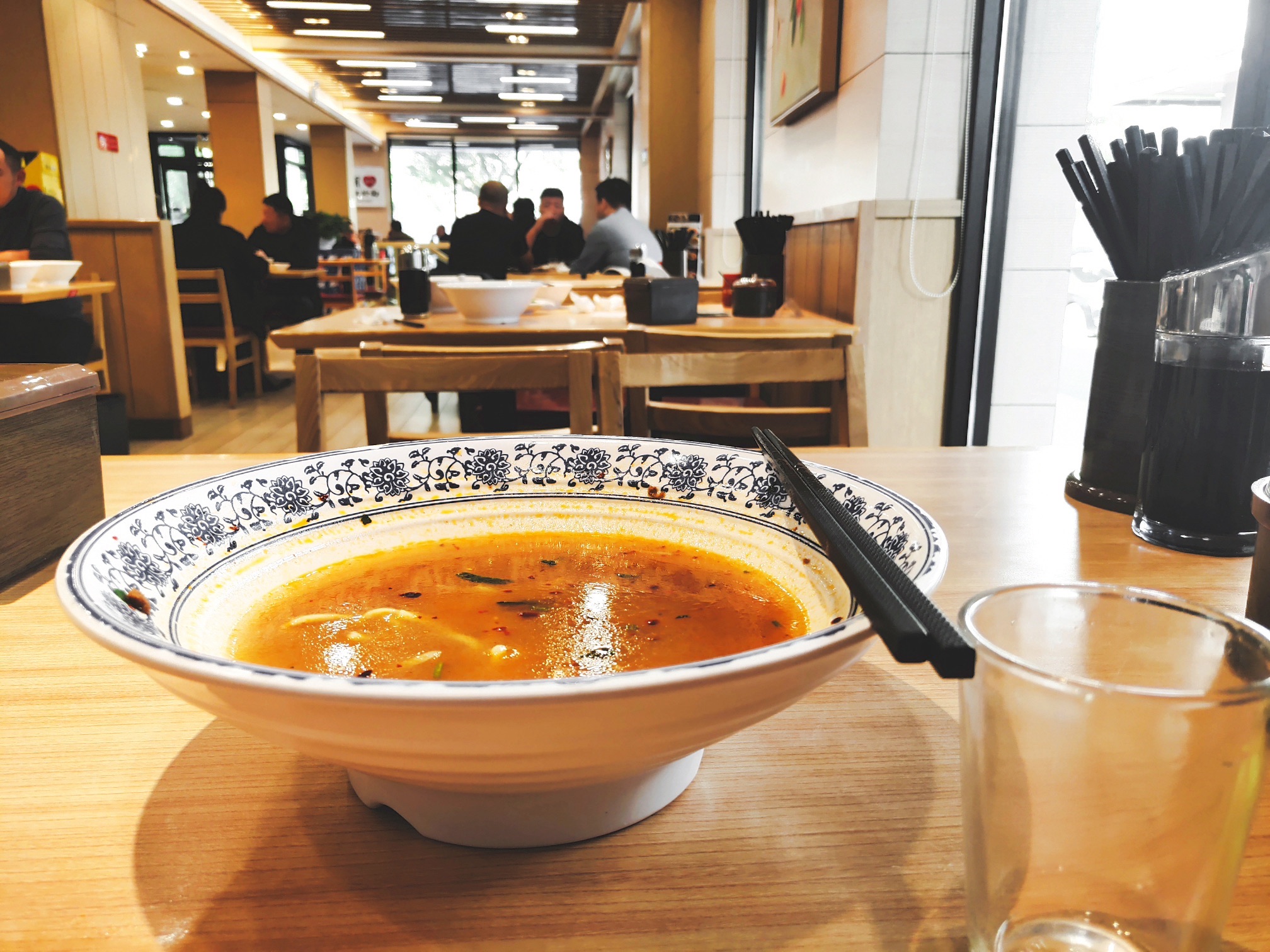 双杰北大餐厅抻面大骨头(三中店)