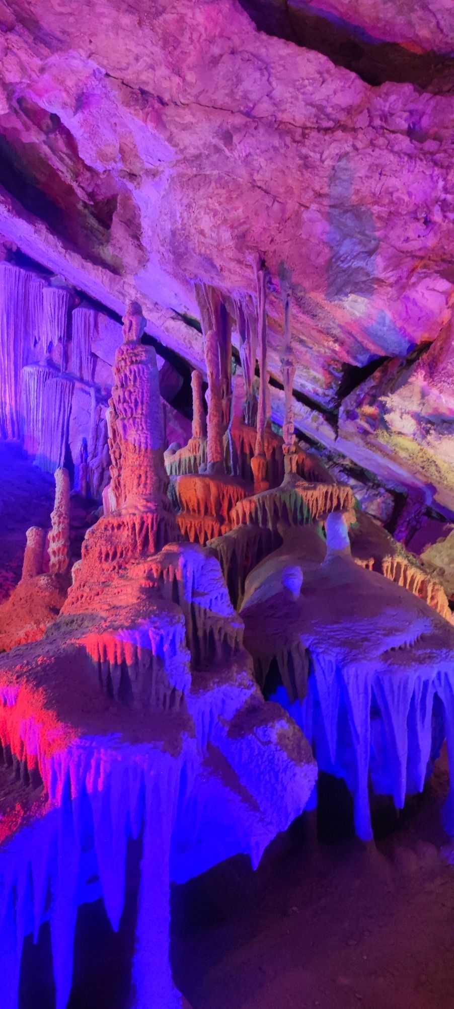 月牙山溶洞旅行图片 3