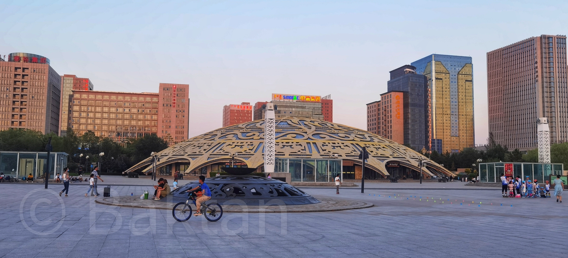 鄂尔多斯青铜文化广场旅行图片 3