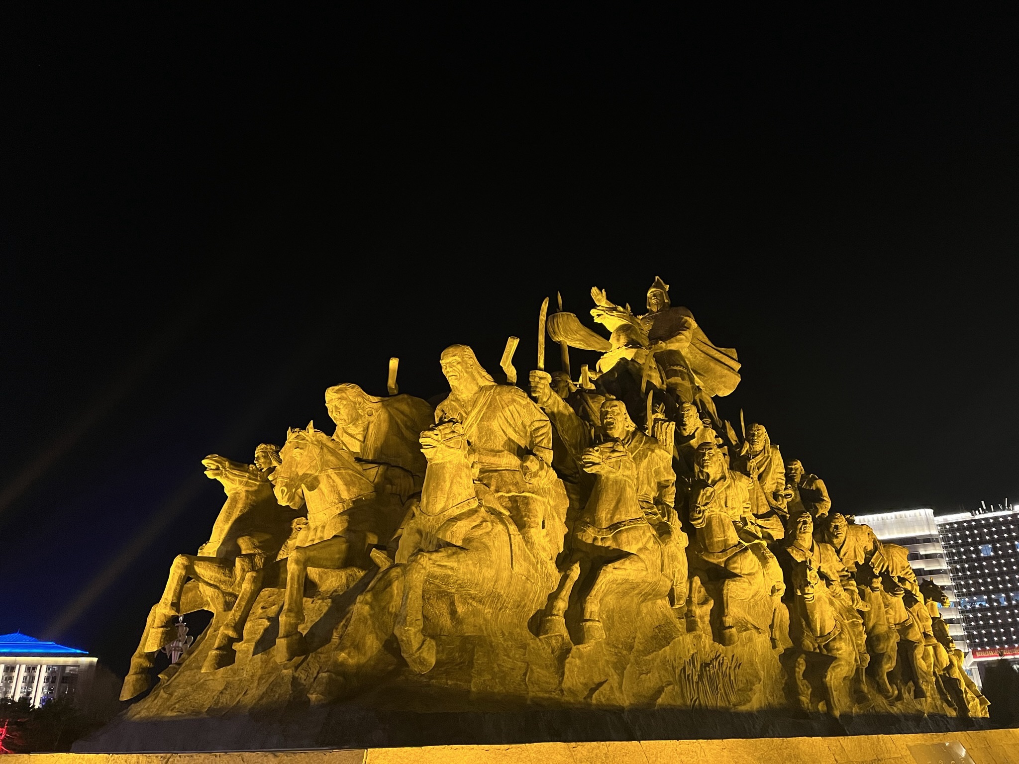 成吉思汗广场旅行图片 2