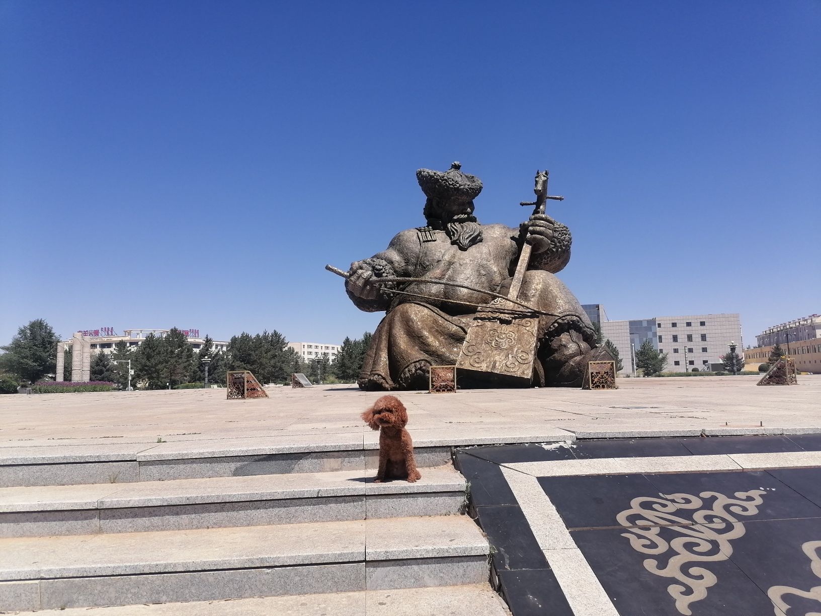 乌兰牧骑广场旅行图片 1
