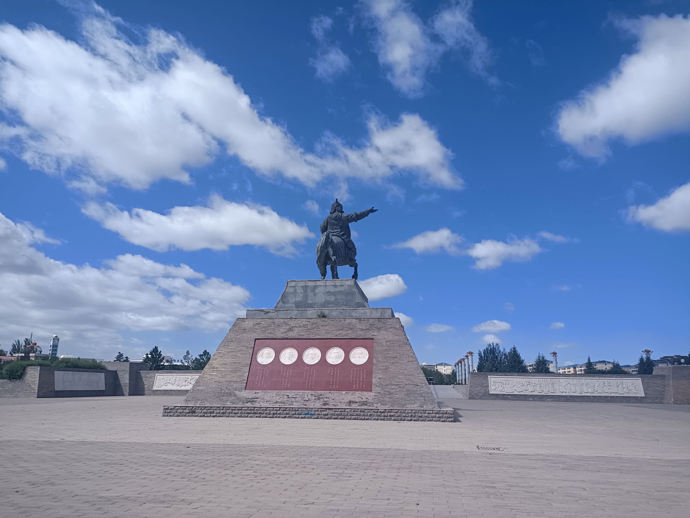 忽必烈广场旅行图片 1