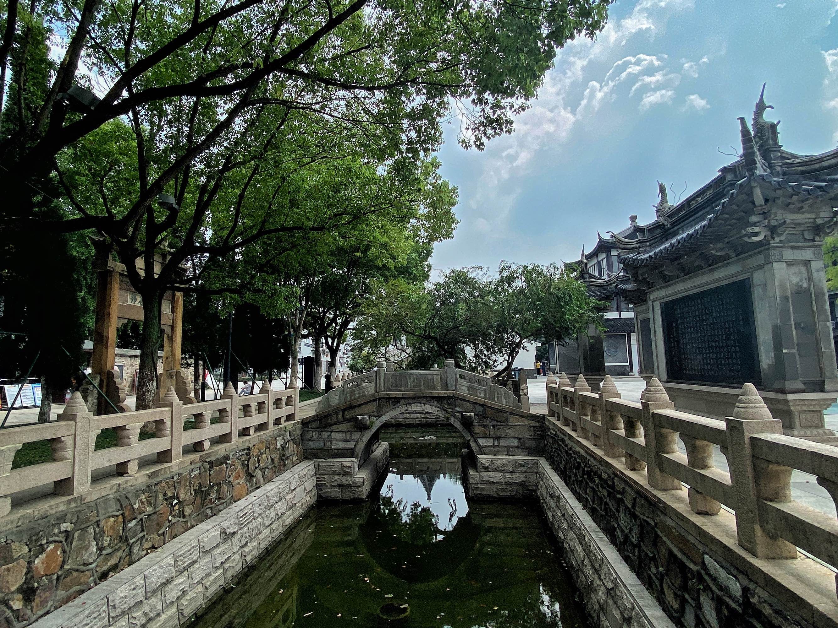 梅里古镇旅行图片 3