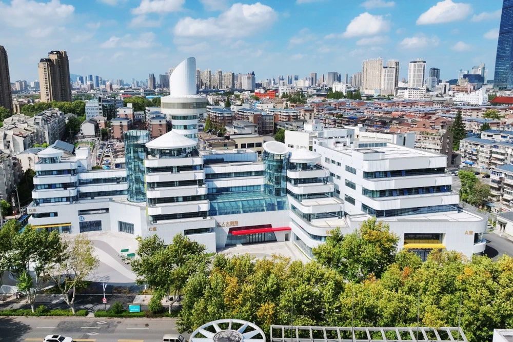 镇江市工人文化宫