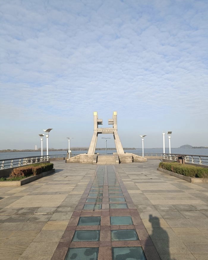 春江潮广场旅行图片 3
