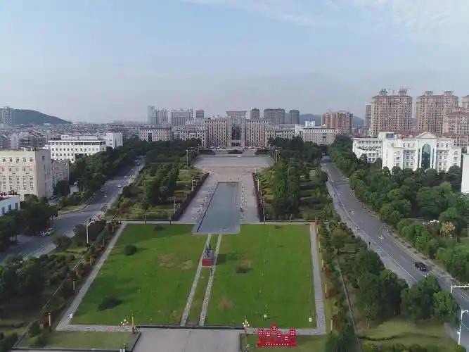 丹徒新区广场旅行图片 2