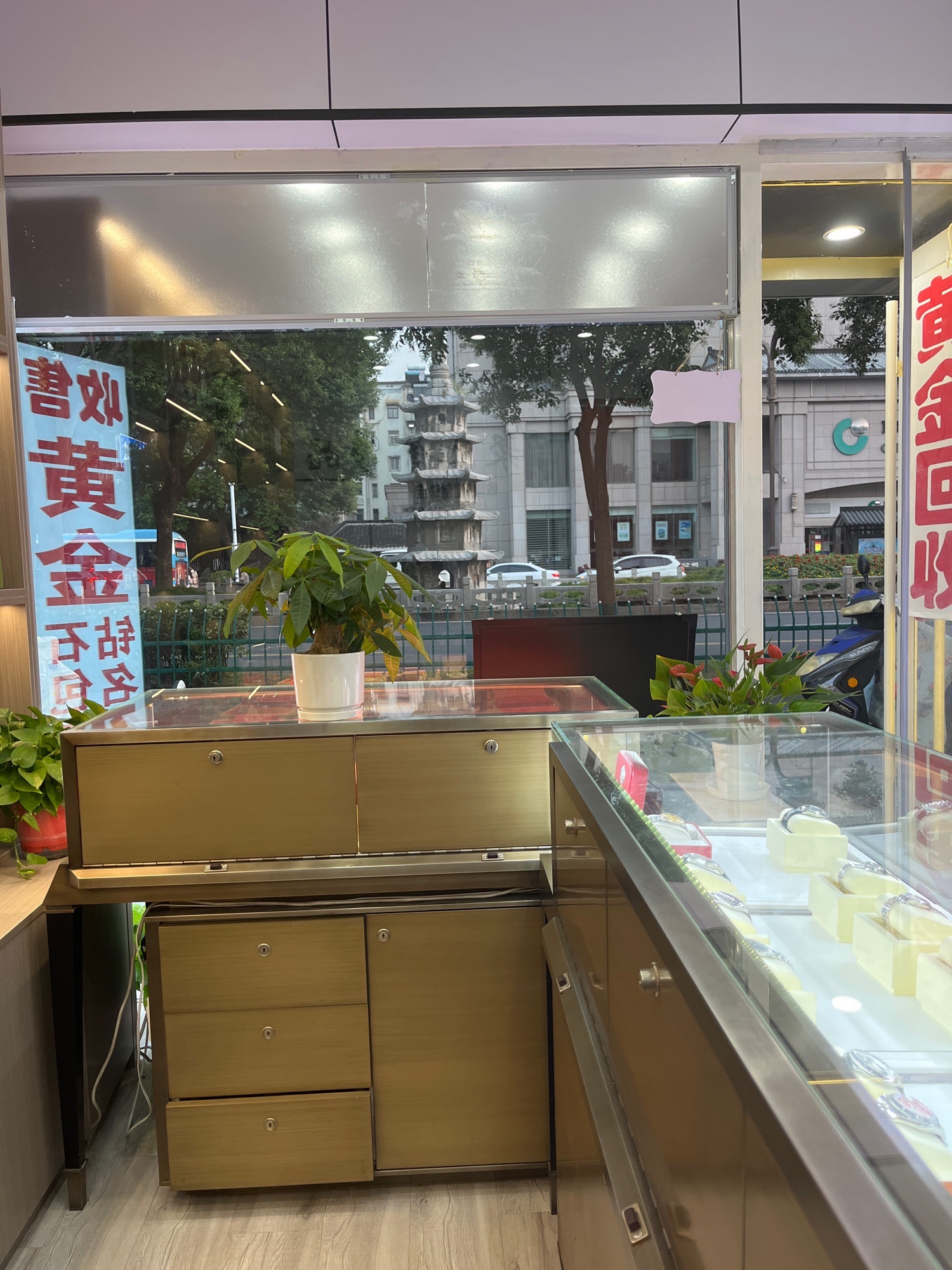 古木兰院石塔旅行图片 3
