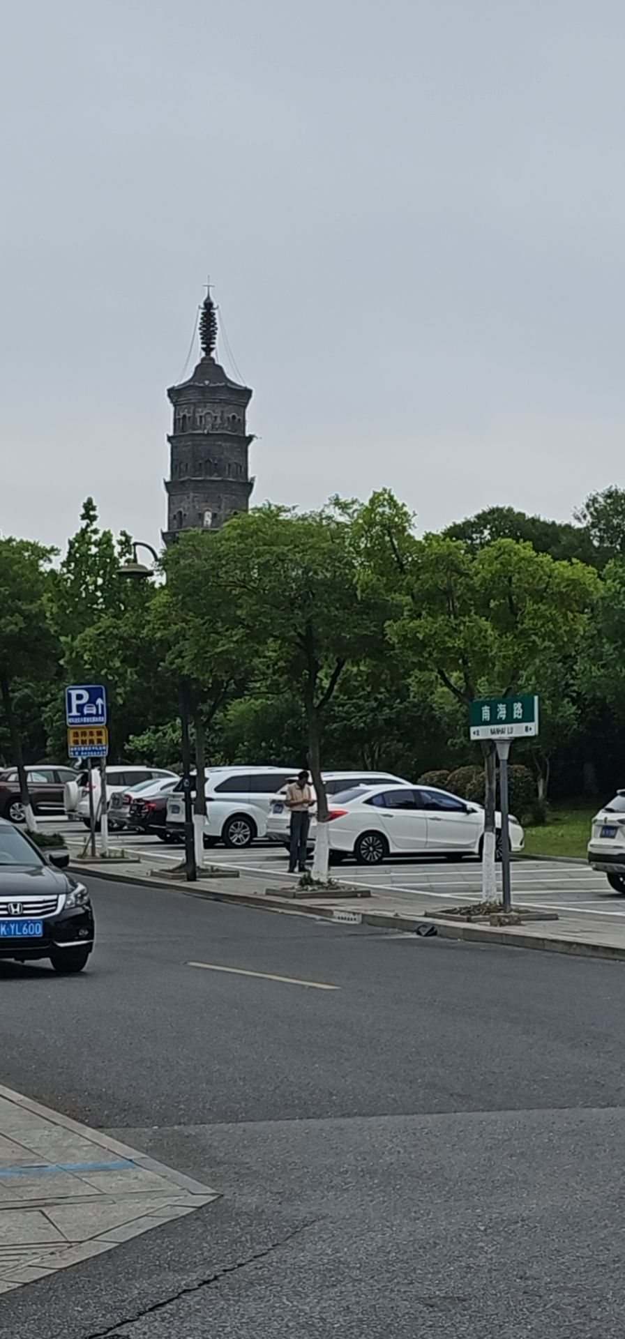 净土寺塔广场旅行图片