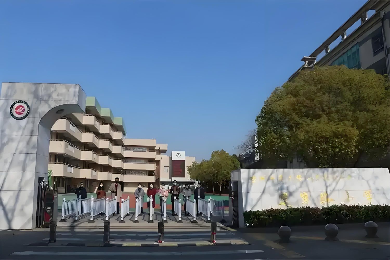 建军路小学