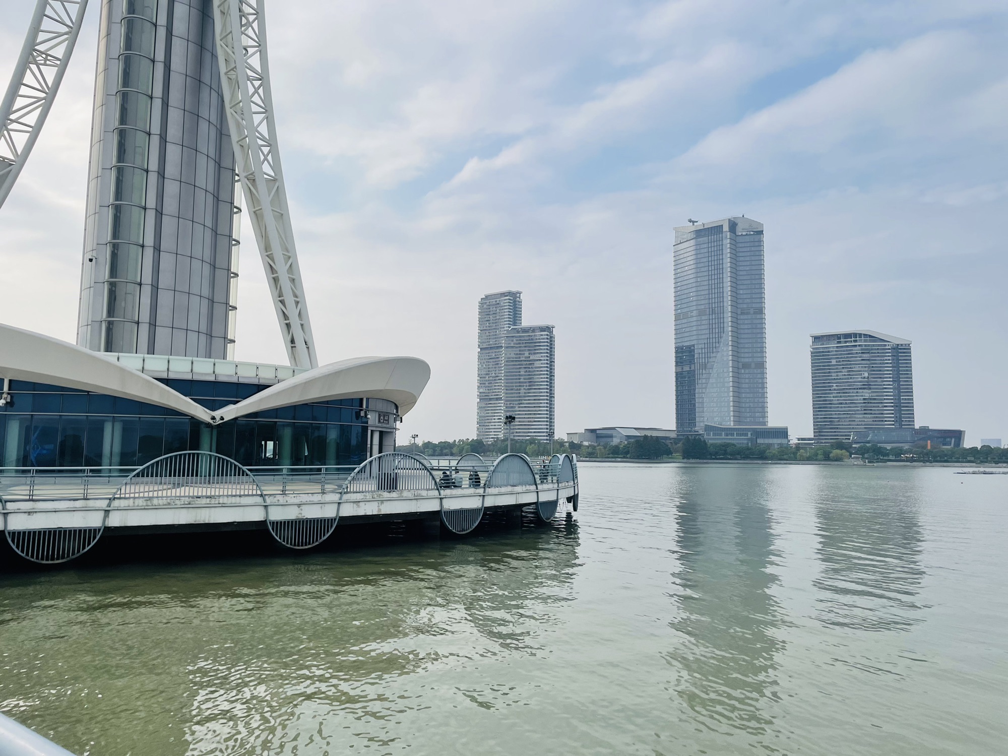 揽月湾广场旅行图片 2